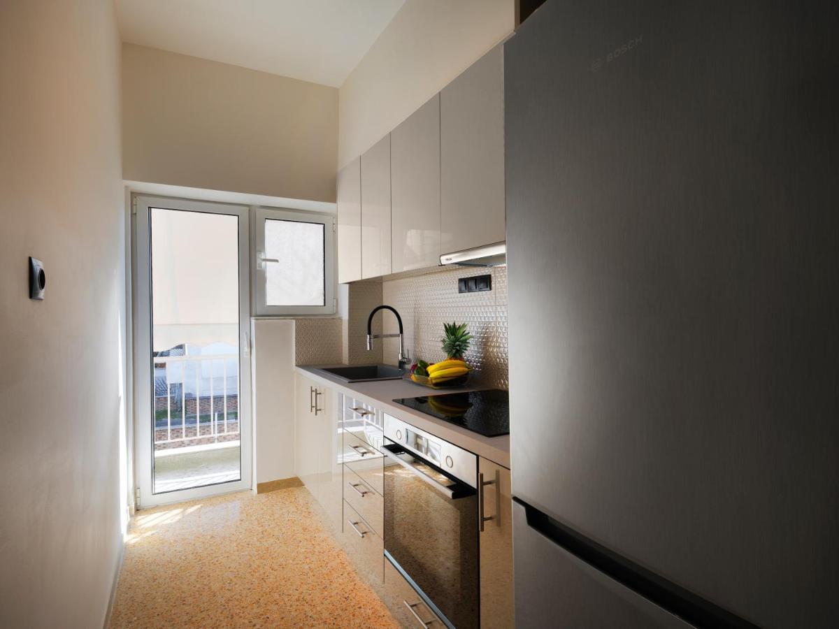 Metro Fix Apartment Афины Экстерьер фото
